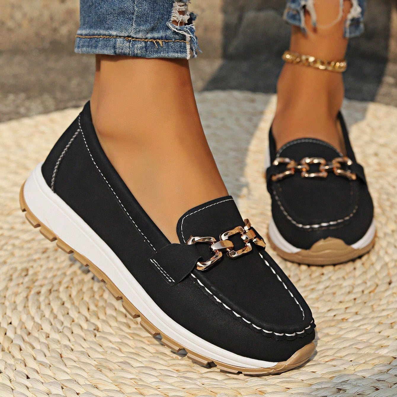 Black / 12