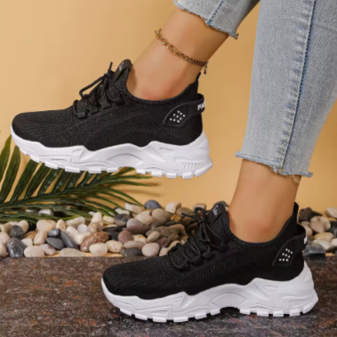 Black / 12