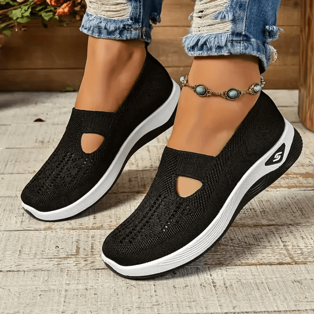 Black / 12