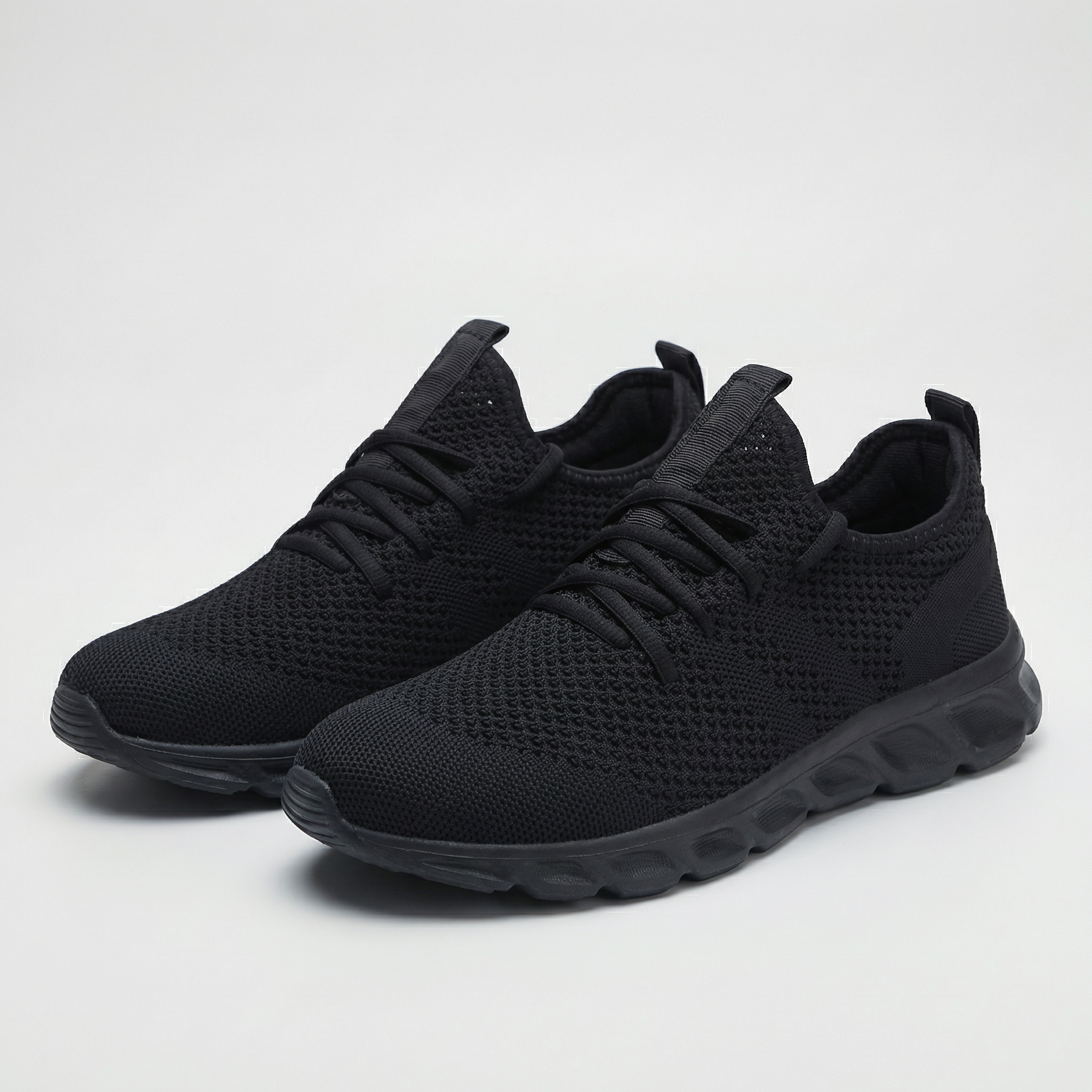 Black / 12
