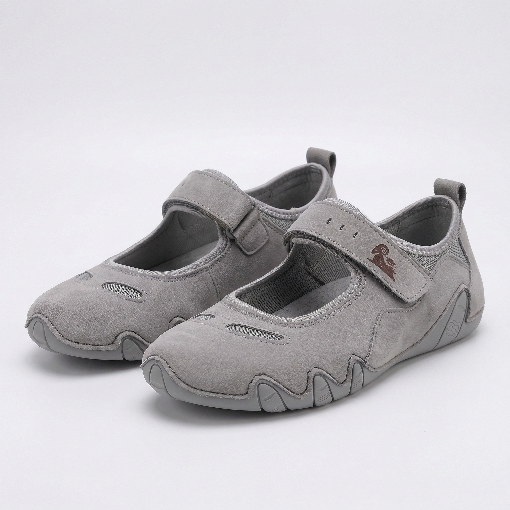 Grey / 11