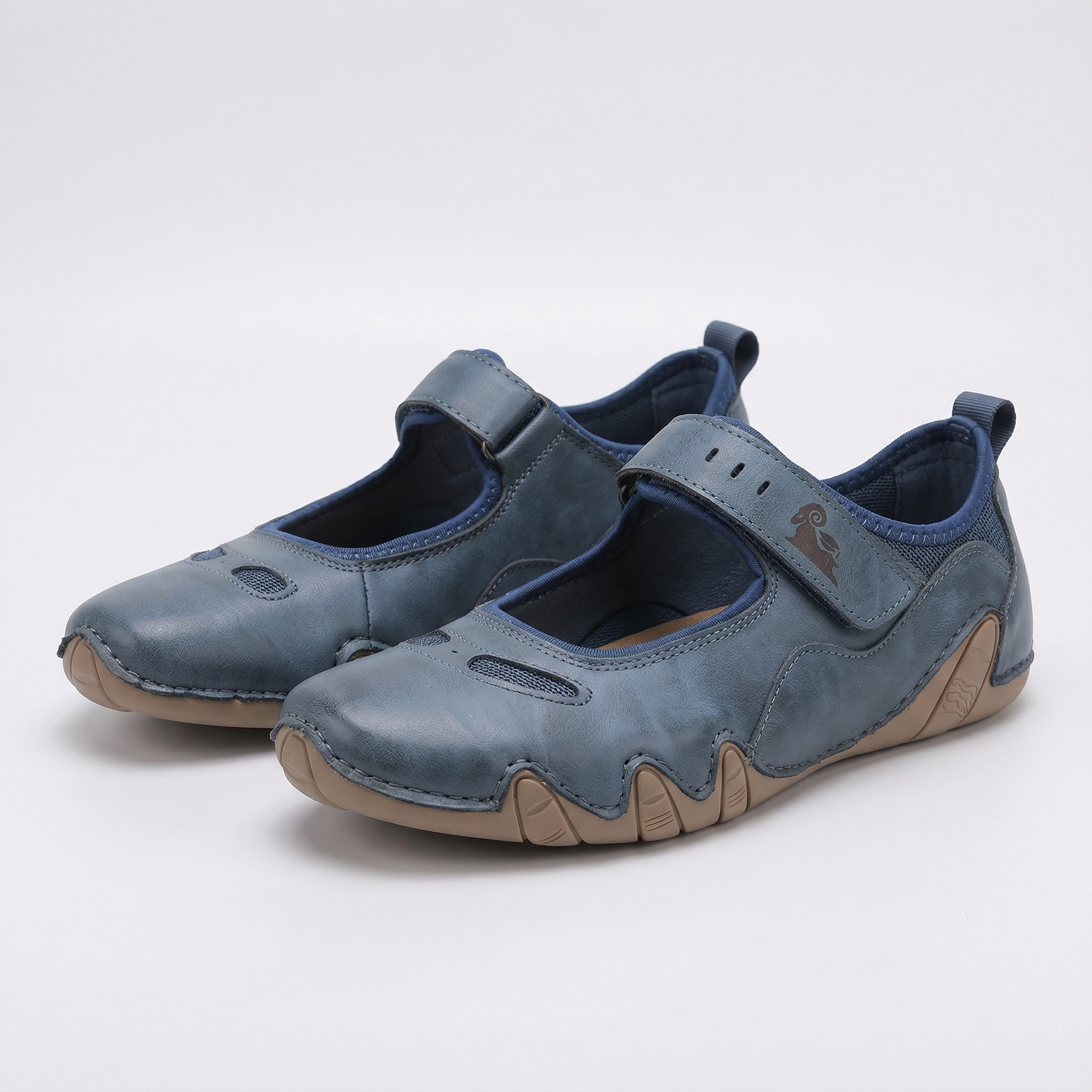 Navy blue / 11